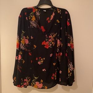 Bundle!!! Old Navy 2 tops size XXL